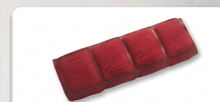 Mousse de mentonnière allongée rouge KOVRYX